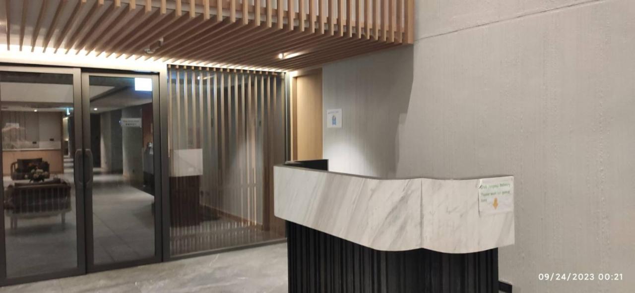 Tierra Residences Bangkok Exterior photo
